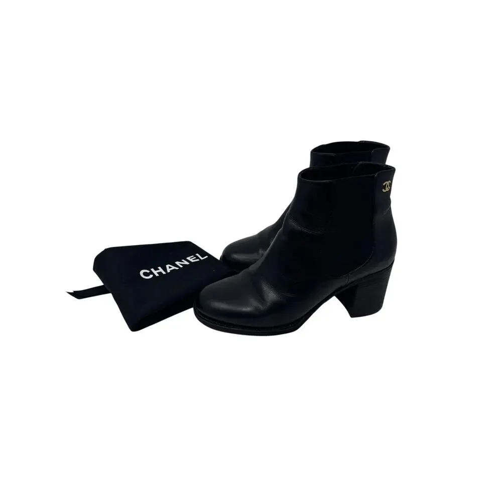 Chanel Black Leather Ankle Boots CC Logo Block Heel Booties Size 38C